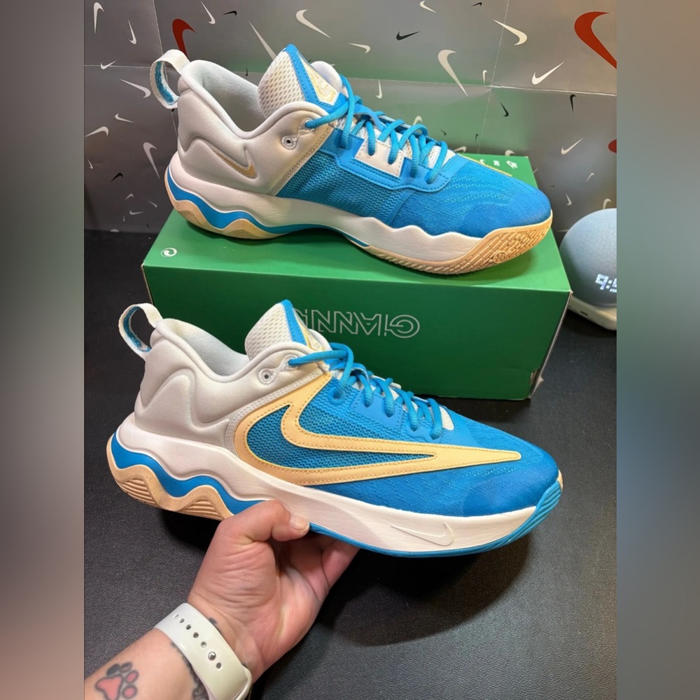 Size 11 - Nike Giannis Immortality 3 Basketball Shoes Phantom/Blue  Lightening